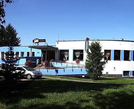 Hotel Rozvoj Klatovy Exterior foto